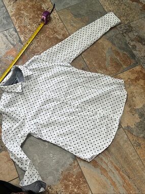 Chaps White Button-Down Shirt with Navy Polka Dots